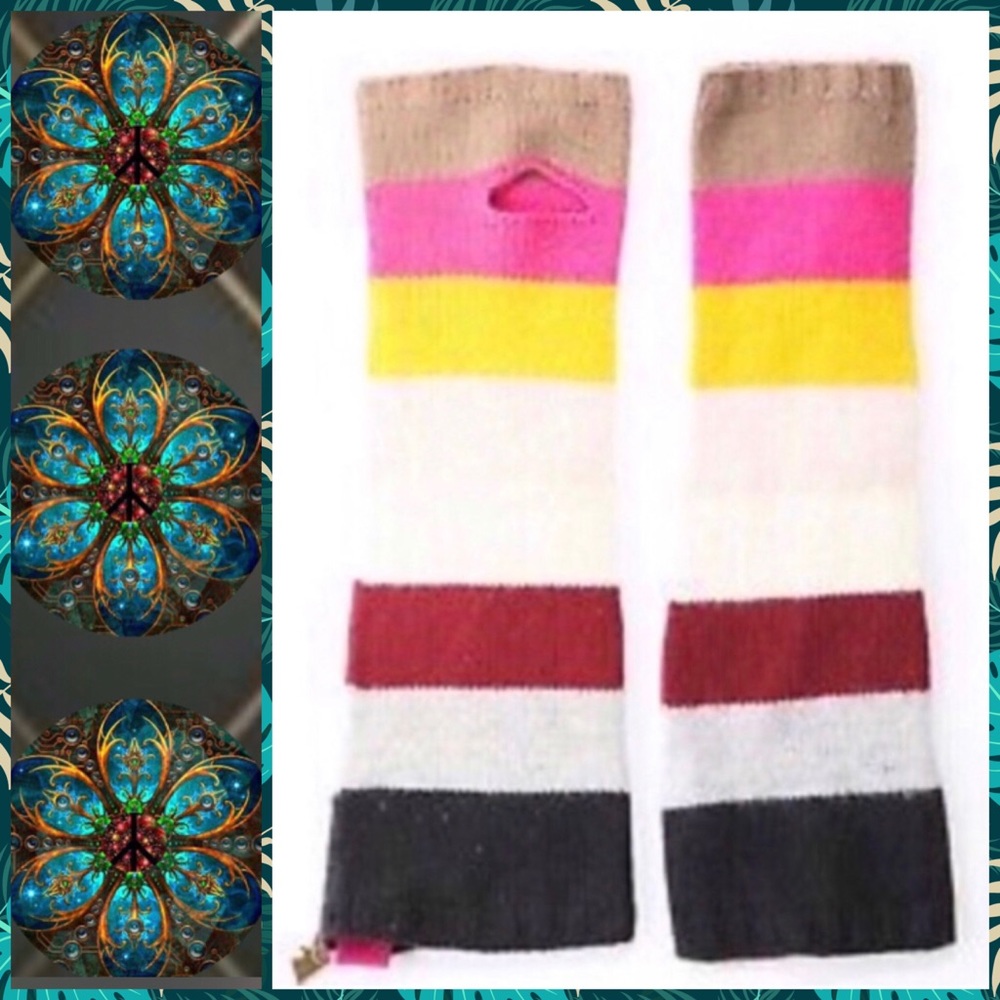 ⚜️•Juicy Couture Fingerless Multi Color Gloves